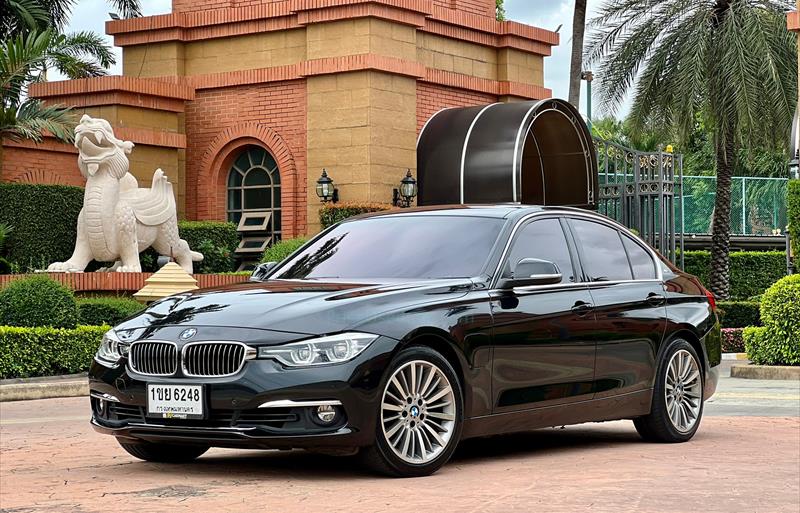 รถเก๋งมือสอง  BMW 330E Luxury รถปี2018
