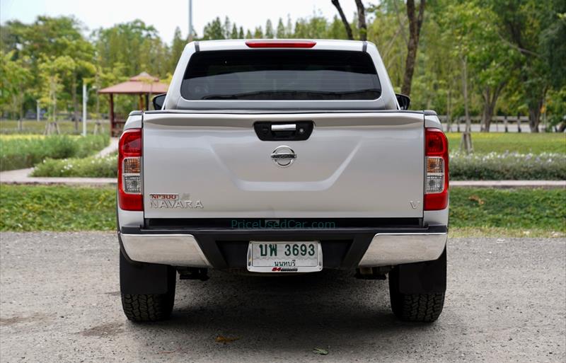 ขายรถกระบะมือสอง nissan np-300-navara รถปี2015 รหัส 72004-รูปที่5