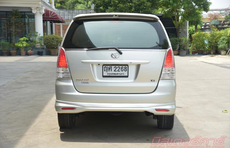 ขายรถตู้มือสอง toyota innova รถปี2011 รหัส 72115-รูปที่4