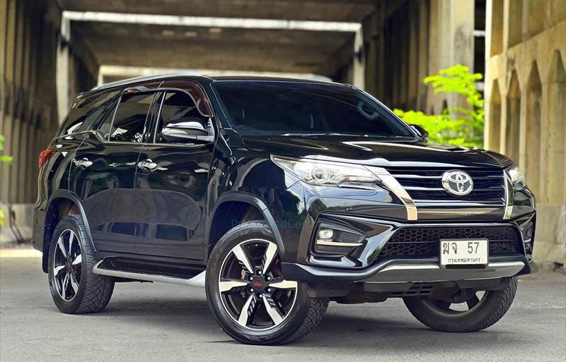 รถ SUV มือสอง 2.8 TRD Sportivo รถปี2020