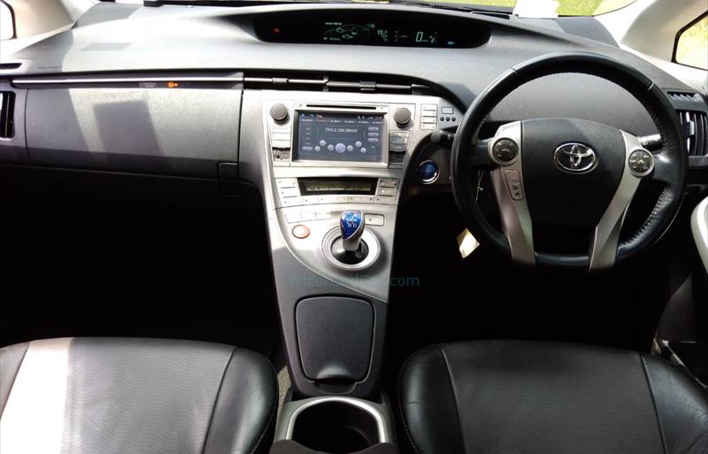 ขายรถเก๋งมือสอง toyota prius รถปี2012 รหัส 83480-รูปที่4