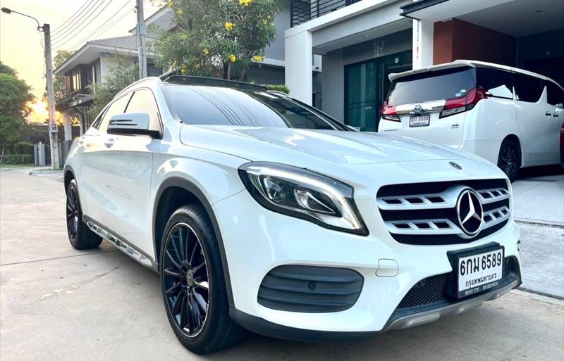 รถเก๋งมือสอง  MERCEDES BENZ GLA250 AMG รถปี2017