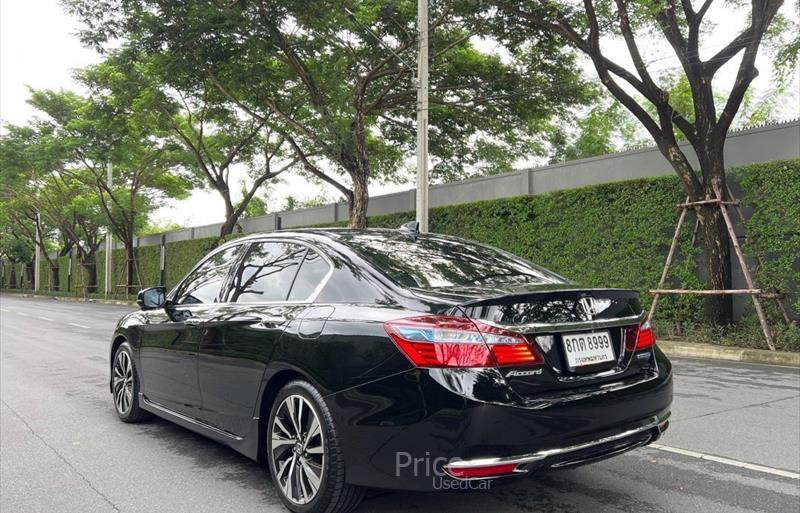 ขายรถเก๋งมือสอง honda accord รถปี2017 รหัส 84101-รูปที่3