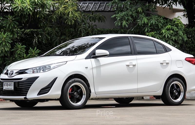 ขายรถเก๋งมือสอง toyota yaris-ativ รถปี2019 รหัส 84700 รูปที่3