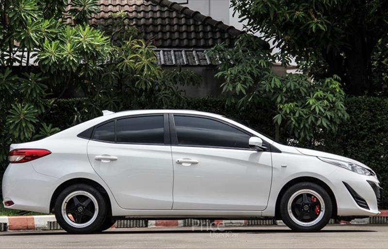 ขายรถเก๋งมือสอง toyota yaris-ativ รถปี2019 รหัส 84700 รูปที่6