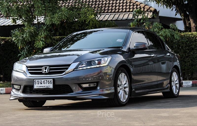 ขายรถเก๋งมือสอง honda accord รถปี2014 รหัส 84797-รูปที่3