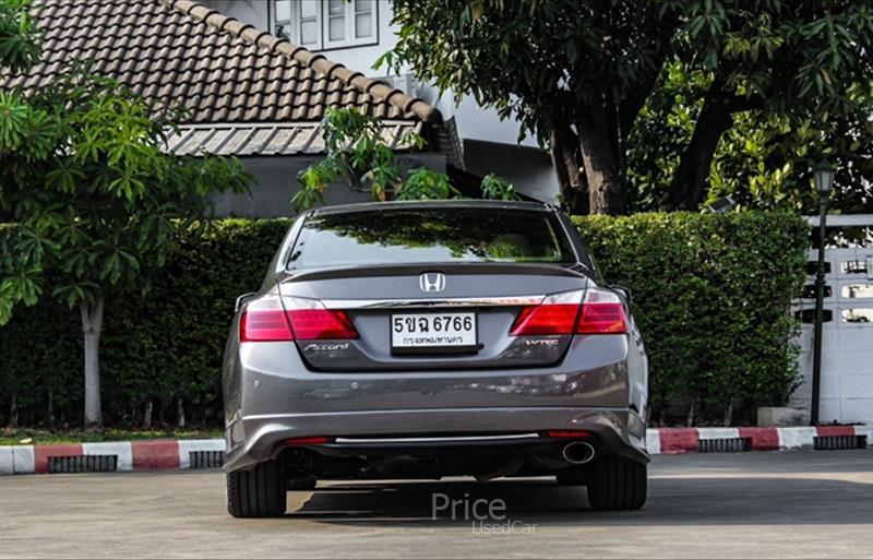 ขายรถเก๋งมือสอง honda accord รถปี2014 รหัส 84797-รูปที่4