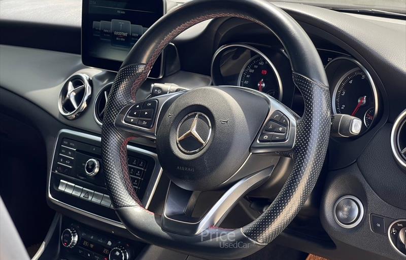 ขายรถเก๋งมือสอง mercedes-benz gla250 รถปี2017 รหัส 84905 รูปที่9