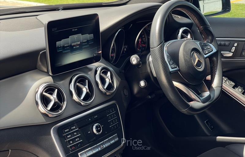 ขายรถเก๋งมือสอง mercedes-benz gla250 รถปี2017 รหัส 84905 รูปที่11