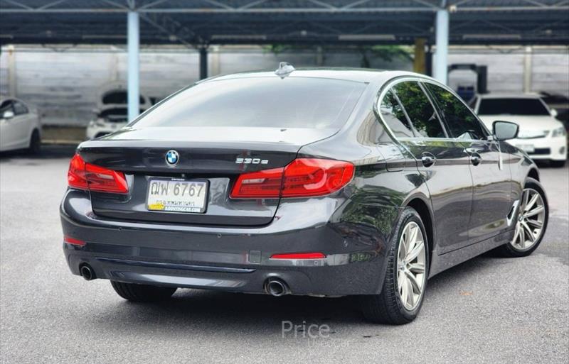 ขายรถเก๋งมือสอง bmw 530i รถปี2019 รหัส 84950 รูปที่3