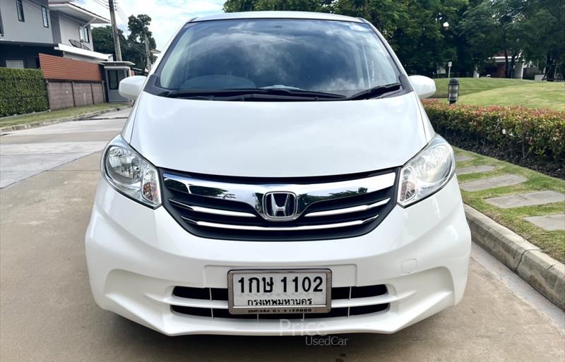 ขายรถเก๋งมือสอง honda freed รถปี2013 รหัส 85020 รูปที่2