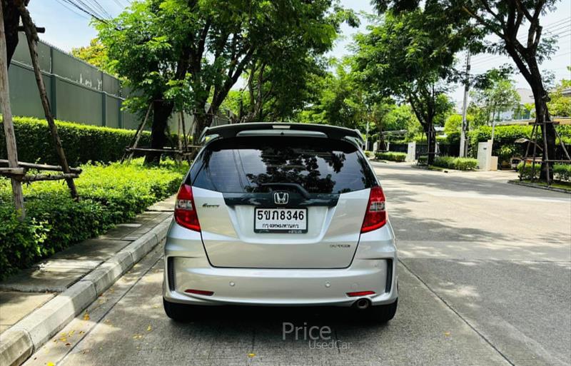 ขายรถเก๋งมือสอง honda jazz รถปี2013 รหัส 85384 รูปที่4