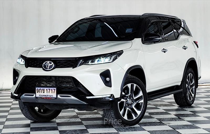 รถ SUV มือสอง  TOYOTA FORTUNER 2.4 V รถปี2021