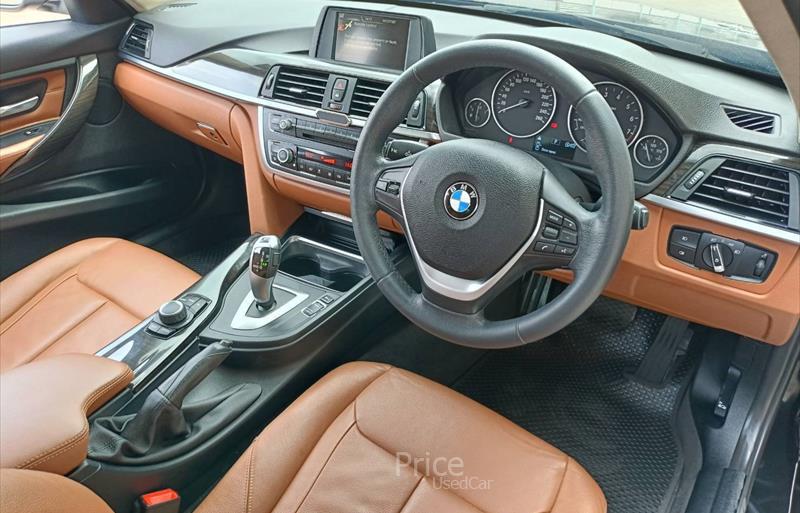 ขายรถเก๋งมือสอง bmw 320i รถปี2015 รหัส 85600 รูปที่6