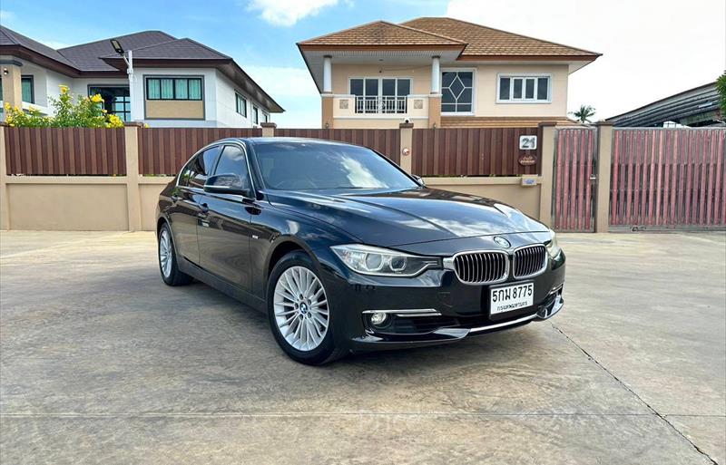 รถเก๋งมือสอง  BMW 320i Luxury รถปี2015