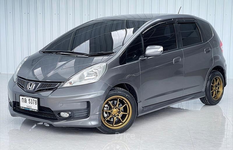 ขายรถเก๋งมือสอง honda jazz รถปี2013 รหัส 85840 รูปที่2