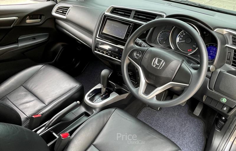 ขายรถเก๋งมือสอง honda jazz รถปี2019 รหัส 85992-รูปที่6