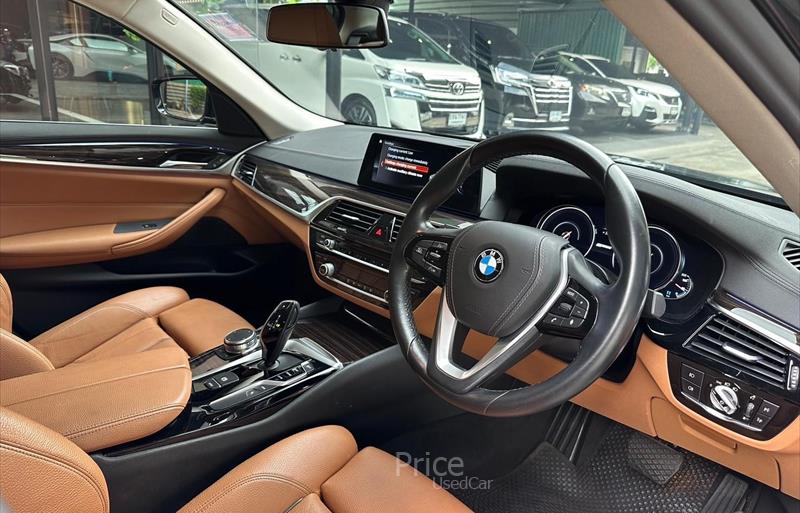 ขายรถเก๋งมือสอง bmw 530i รถปี2018 รหัส 86009-รูปที่6