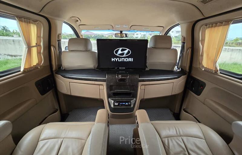 ขายรถตู้มือสอง hyundai h-1 รถปี2015 รหัส 86158-รูปที่10