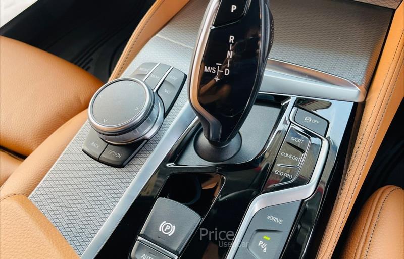 ขายรถเก๋งมือสอง bmw 530i รถปี2019 รหัส 86187-รูปที่9