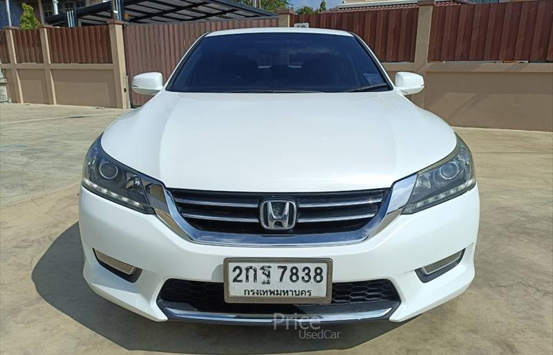 ขายรถเก๋งมือสอง honda accord รถปี2013 รหัส 86328-รูปที่2