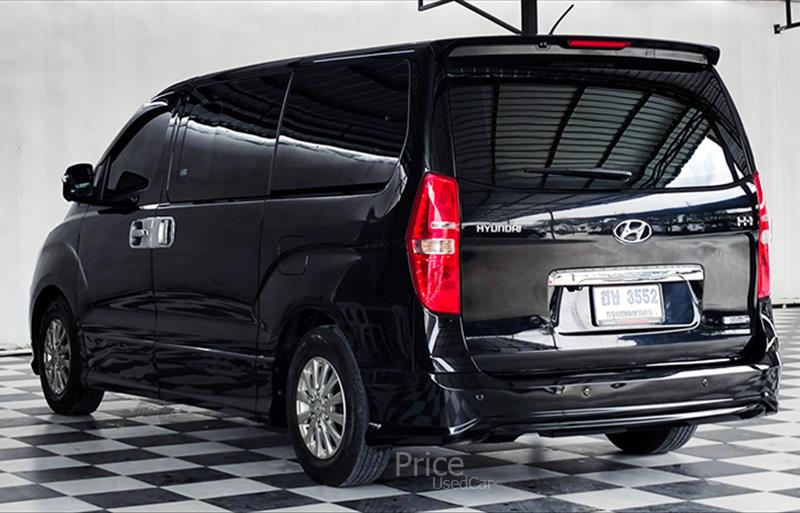 ขายรถตู้มือสอง hyundai h-1 รถปี2015 รหัส 86411-รูปที่3